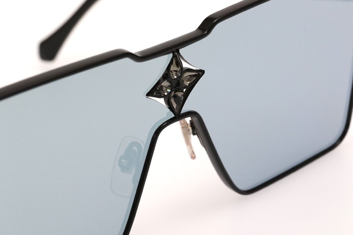 6972/LOUIS VUITTON CYCLONE METAL SUNGLASSES Z1899U 93L BLACK 6972/LOUIS VUITTON CYCLONE METAL SUNGLASSES Z1899U 93L BLACK