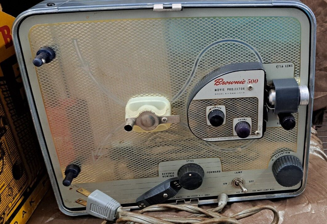 VINTAGE KODAK BROWNIE 500 MOVIE FILM PROJECTOR 8MM #189 ORIGINAL