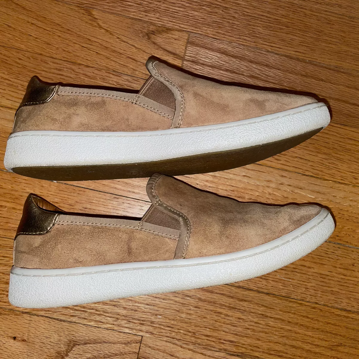 UGG WOMENS JASS SLIP ON TAN SUEDE SNEAKERS SZ 7 W GOLD ACCENTS eBay