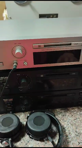TEAC MD-5MKII MD Player/Recorder (MDLP Compatible Rec/Play), Direct From Japan - Video 1 van 1