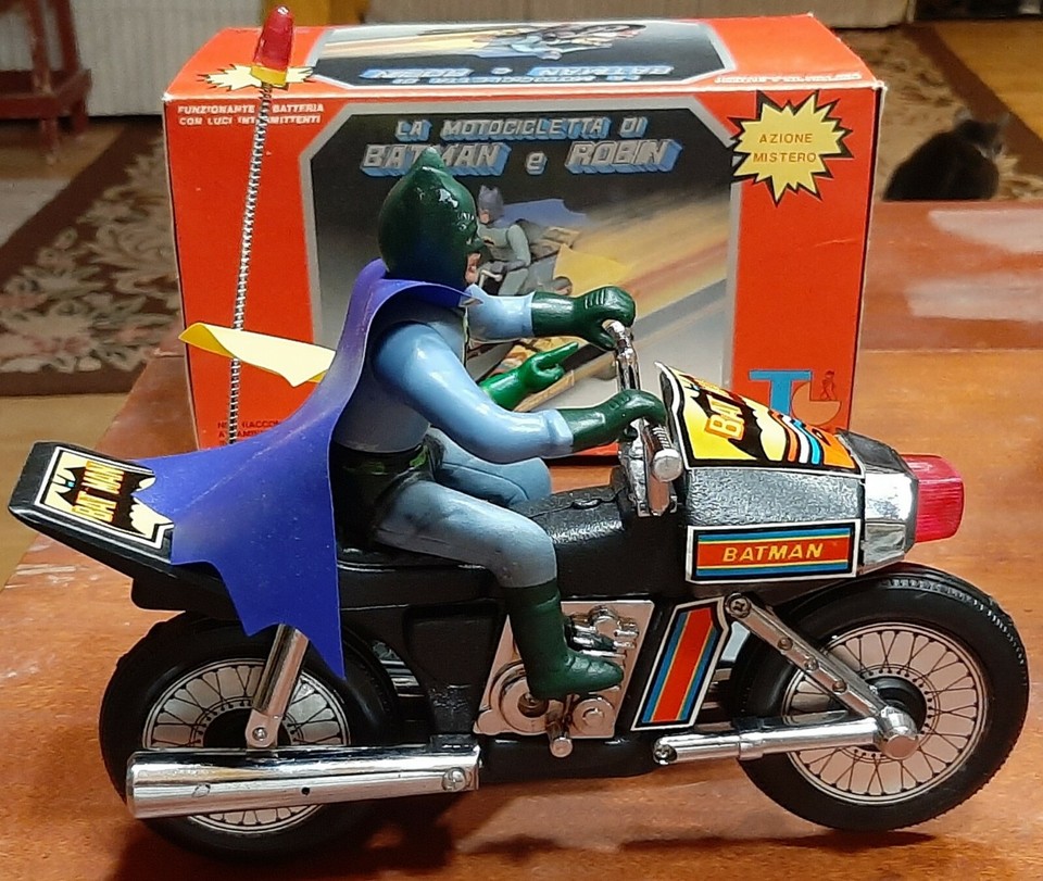 Extremely Rare Italian version 1970's Motorized Batman & Robin ...