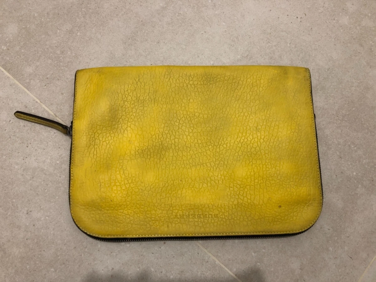 Burberry macbook case cheap