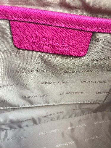 Michael Kors Top-Zip Large Tote Saffiano Leather Color Raspberry Gold Hardware - Picture 11 of 11