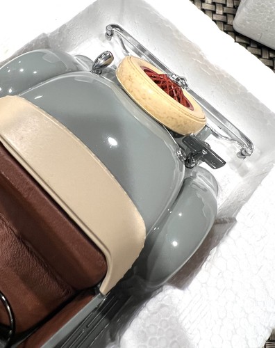 1935 Duesenberg SSJ Danbury Mint 1:24 Diecast Model Red Gray - Picture 10 of 14