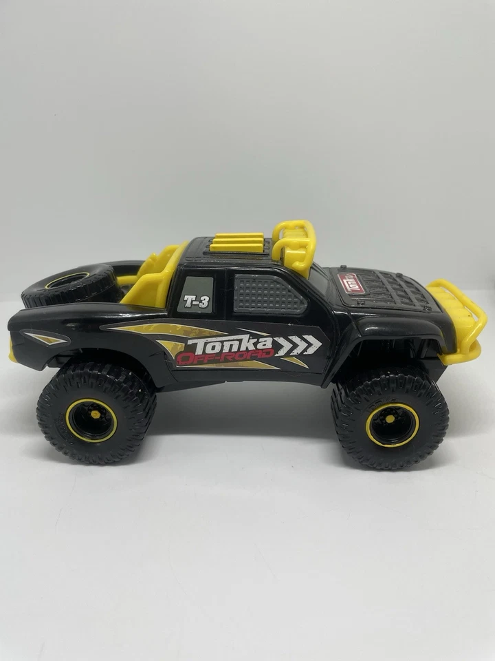 Tonka Off-road T-3 Toy Truck Battery Powered Lights Sounds Working 2013 Hasbro - Image 2 of 4