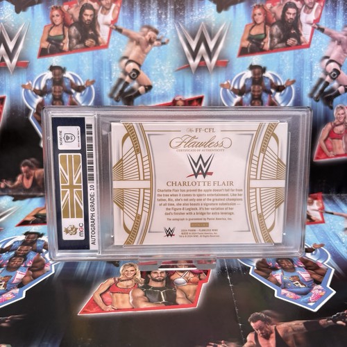 Charlotte Flair WWE Panini Flawless 2024 Finishing Moves Gold Auto /10 MGC 10 - Bild 5 von 7