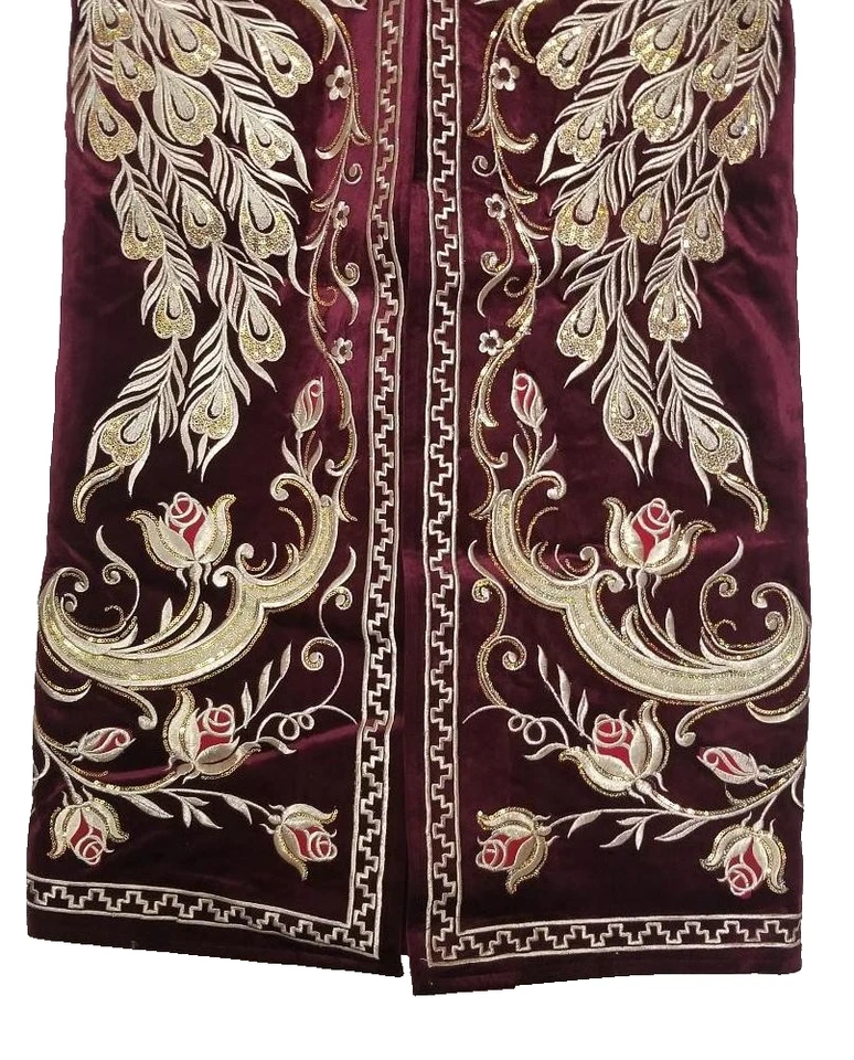 UZBEK ZARDOZI EMBROIDERED WOMEN'S WEDDING/CEREMONIAL ROBE - BURGUNDY VELVET - Image 3 of 4