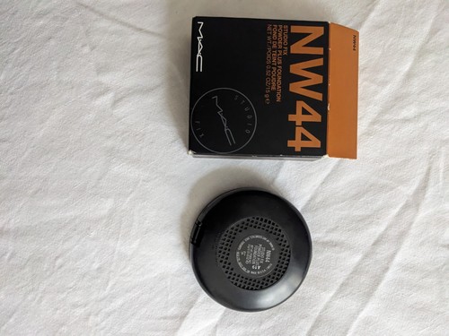 Mac Studio Fix Powder Plus Foundation NW44 Deep Brown - Picture 6 of 10