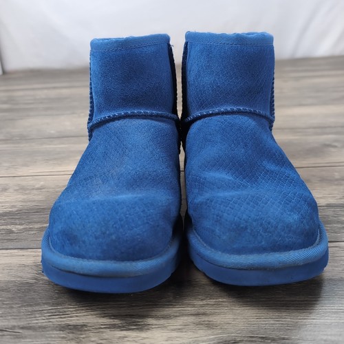 UGG Classic Mini Boots Sz 6 Marine Blue Exotic Scales Rare 1006500 Sheepskin - Picture 12 of 16
