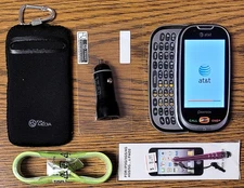 Pantech Ease P2020 - Blue and Silver ( AT&T ) Cellular Slider Phone - Bundled