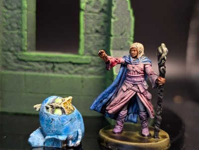 Well painted female spellcaster ''Balina of Seven Hllis'' d&d miniature with staff