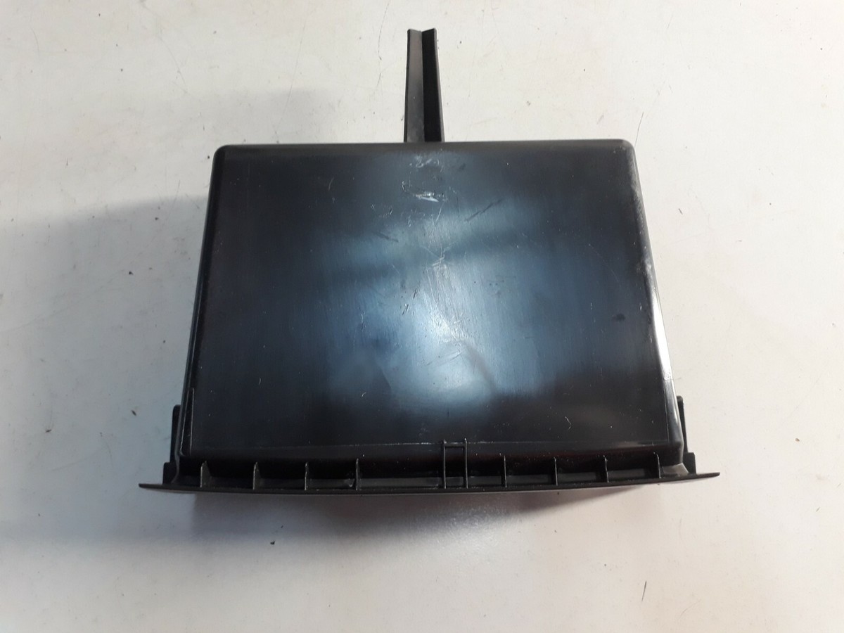 Bracciolo Auto Per Skoda Fabia 3 (2015-2022) Con Vano Portaoggetti E 3 Porte USB - Nero/Rosso