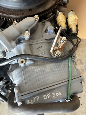 2017 Suzuki DF300 300hp 4-stroke powerhead crankcase