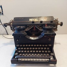 Vintage Royal Typewriter 14-934669  thumbnail