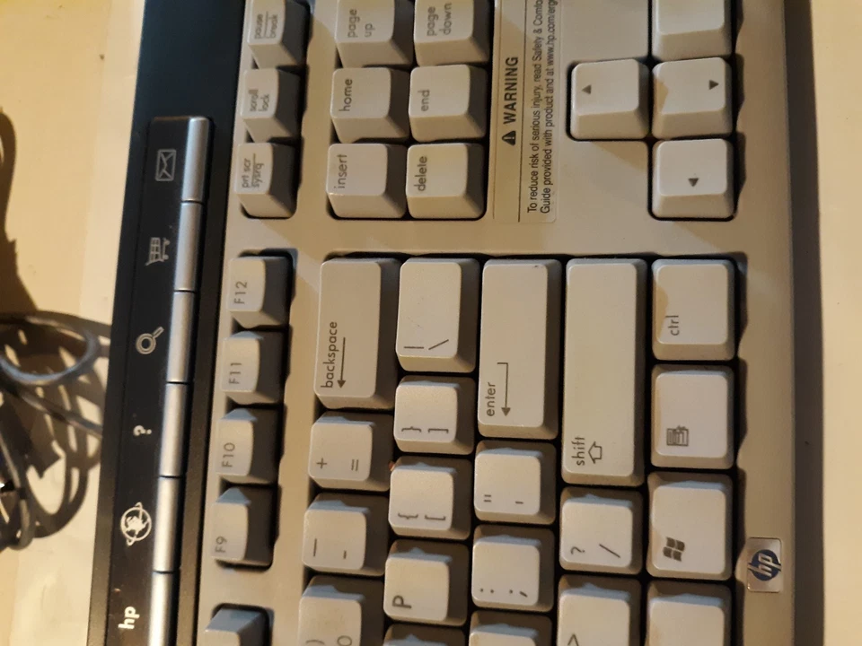 HP KEYBOARD 5187-1767 Rev 2.2 Tested good working order  - Image 2 of 4