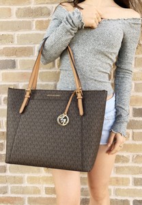 Michael Kors Ciara East West Top Zip 