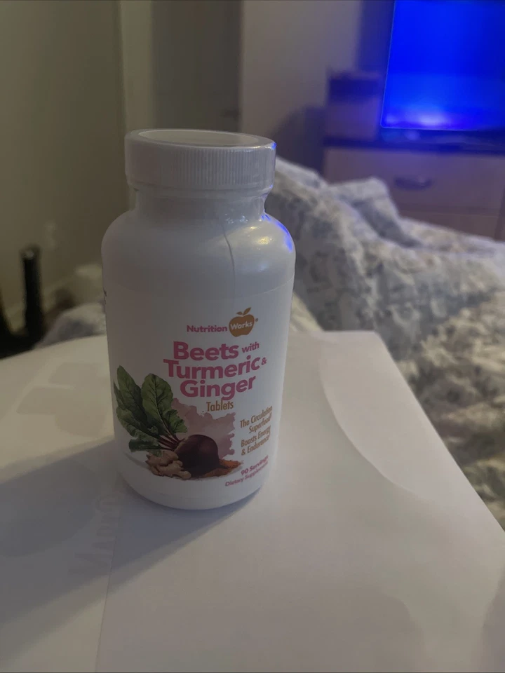 Remolacha Nutritionworks® con Cúrcuma y Jengibre Energía y Resistencia 90 Comprimidos 12/2027 Foto 3 de 3