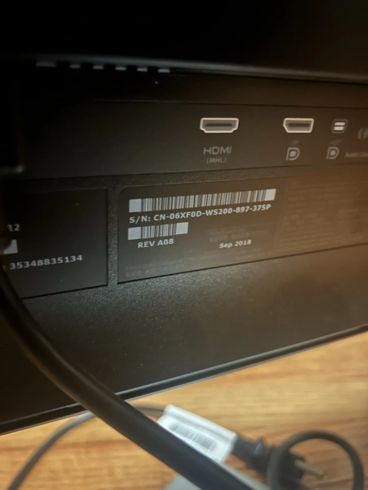 Dell UP3216Q 32" UltraSharp 3840 x 2160 4K Ultra HD Monitor Stand Included - Image 3 of 3