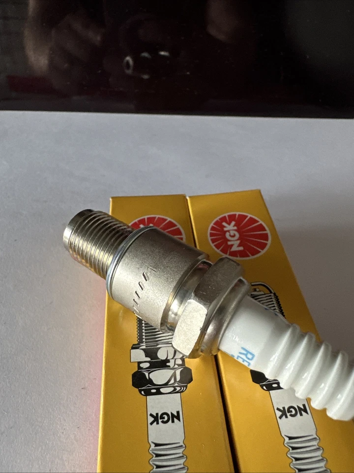 2 x Genuine NGK RE9B-T Iridium Spark Plugs Fits Mazda RX-8 2003-2012 1.3 Petrol - Image 3 of 4