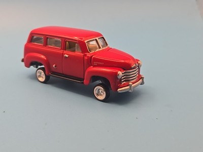 Johnny Lightning 1950 Chevy Panel Delivery White Lightning