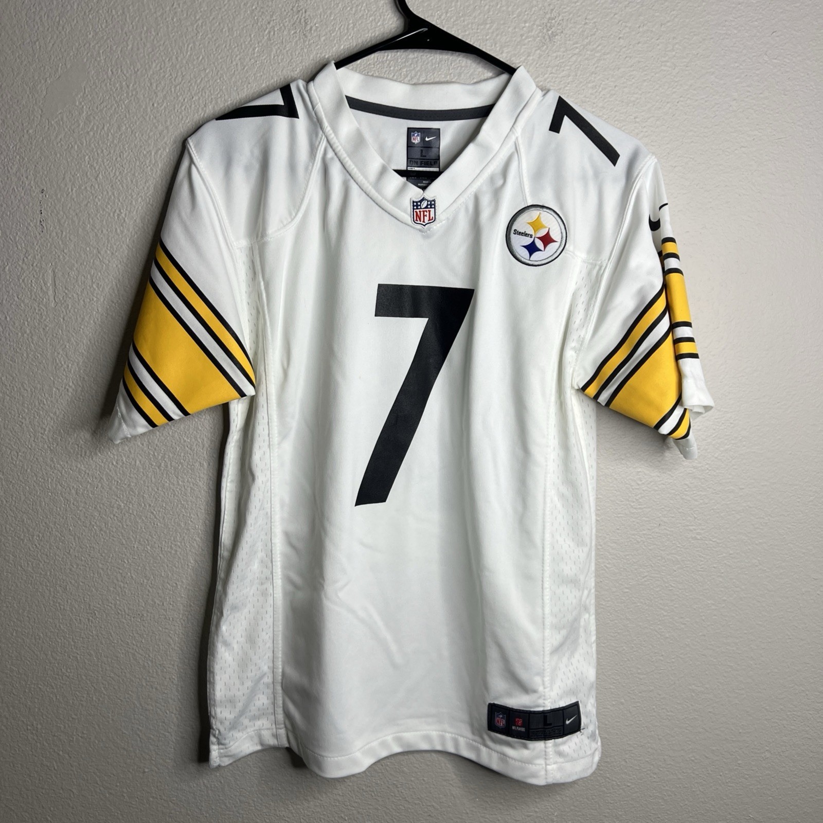Picture 1 of 8