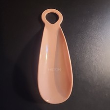 Hilton Hotel Plastic Pocket Shoe Horn Advertising pink