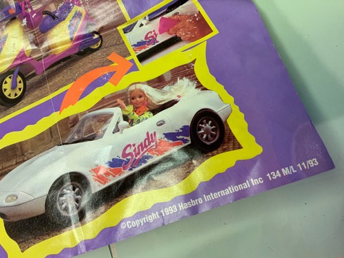 Vintage Sindy Leaflet Poster Advert - Fashions - Accessories - 1993 brochure old - Picture 4 of 19