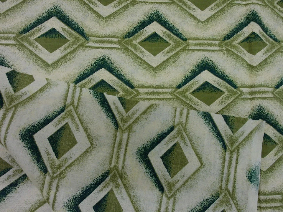 Tela acolchada de algodón retro vintage Tiki con patrón de diamantes verdes BT mitad Y #21 Foto 3 de 4