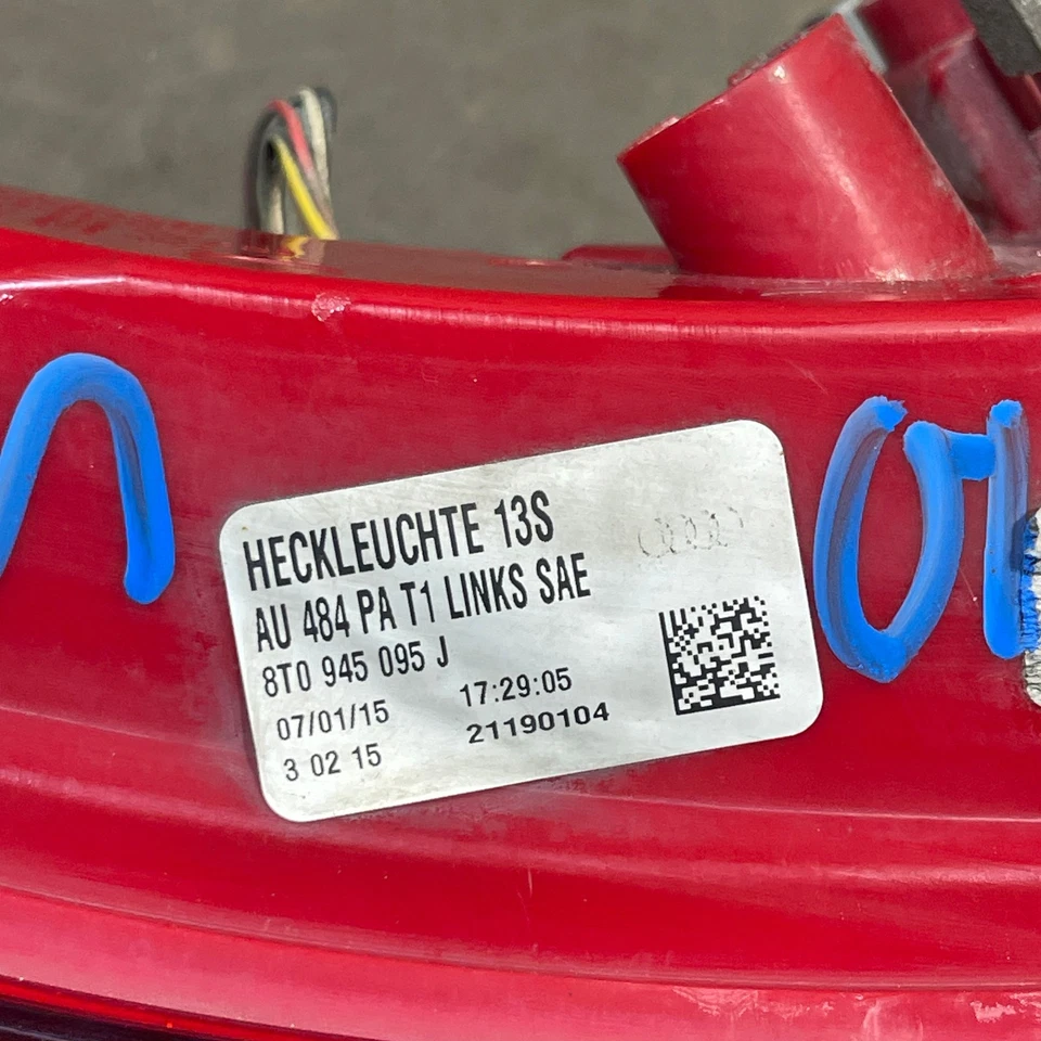 LUZ TRASERA LED LATERAL IZQUIERDA OEM 13-17 AUDI A5 S5 RS5 4,2 L Foto 3 de 4