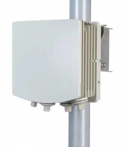 Siklu Etherhaul - 600T PoE ODU with integrated antenna