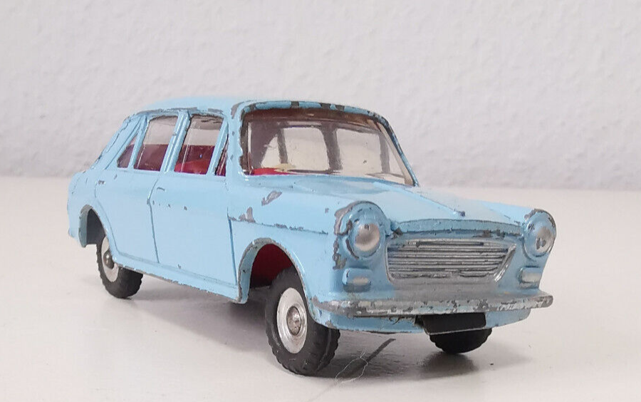 Dinky Toys England 140 Morris 1100 - Collection