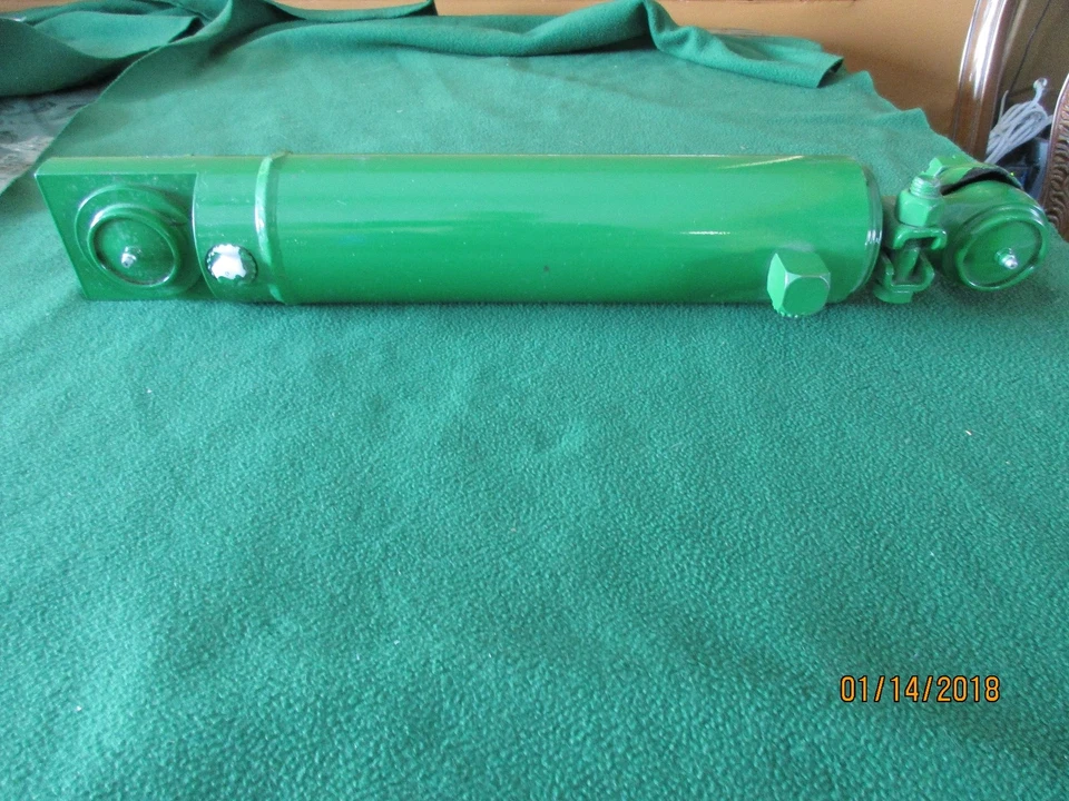 全新 原始设备制造商 John Deere STEERING CYLINDER 24-1/2 总长度,C TOC 领带杆 21-1/4 — 第 2/4 张图片