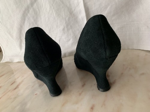 White House Black Market Schuhe schwarzes Wildleder mit Satinbandbesatz Gr. 7 - Bild 3 von 12