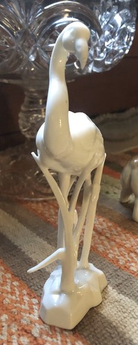 vintage Shiny White & Delicate 6.25" FLAMINGO BIRD FIGURINE Porcelain China - 第 2/5 張圖片