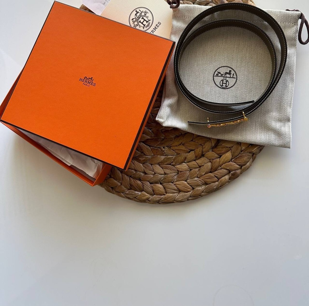Hermès Lagune Belt Buckle & Reversible Leather Strap 24 mm  display picture 1