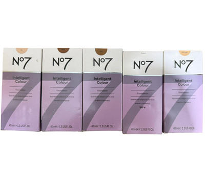 No7 Intelligent Colour Foundation transparente Abdeckung - 40 ml - Farbton wählbar