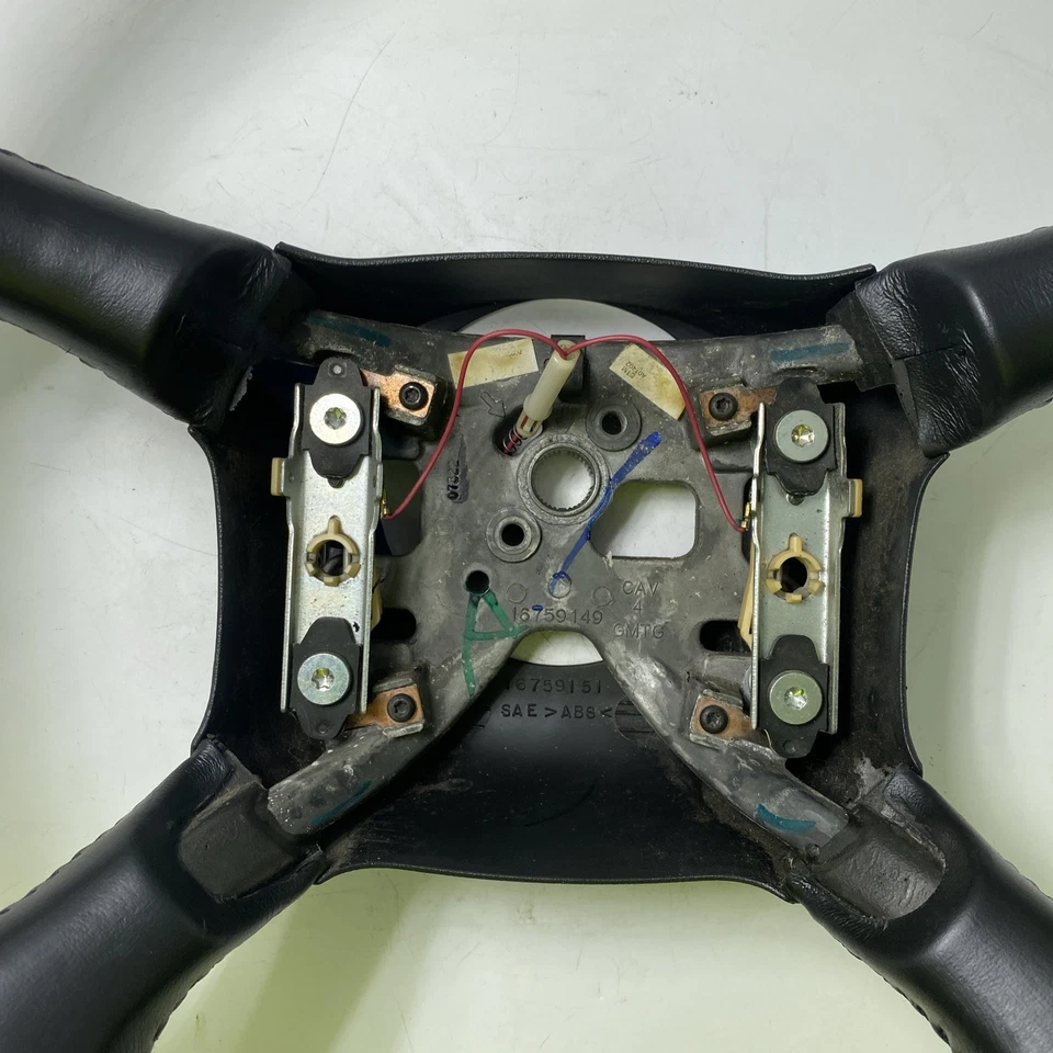 1999-02 Chevrolet Chevy GM Truck Silverado Suburban Leather Steering Wheel - Image 4 of 4