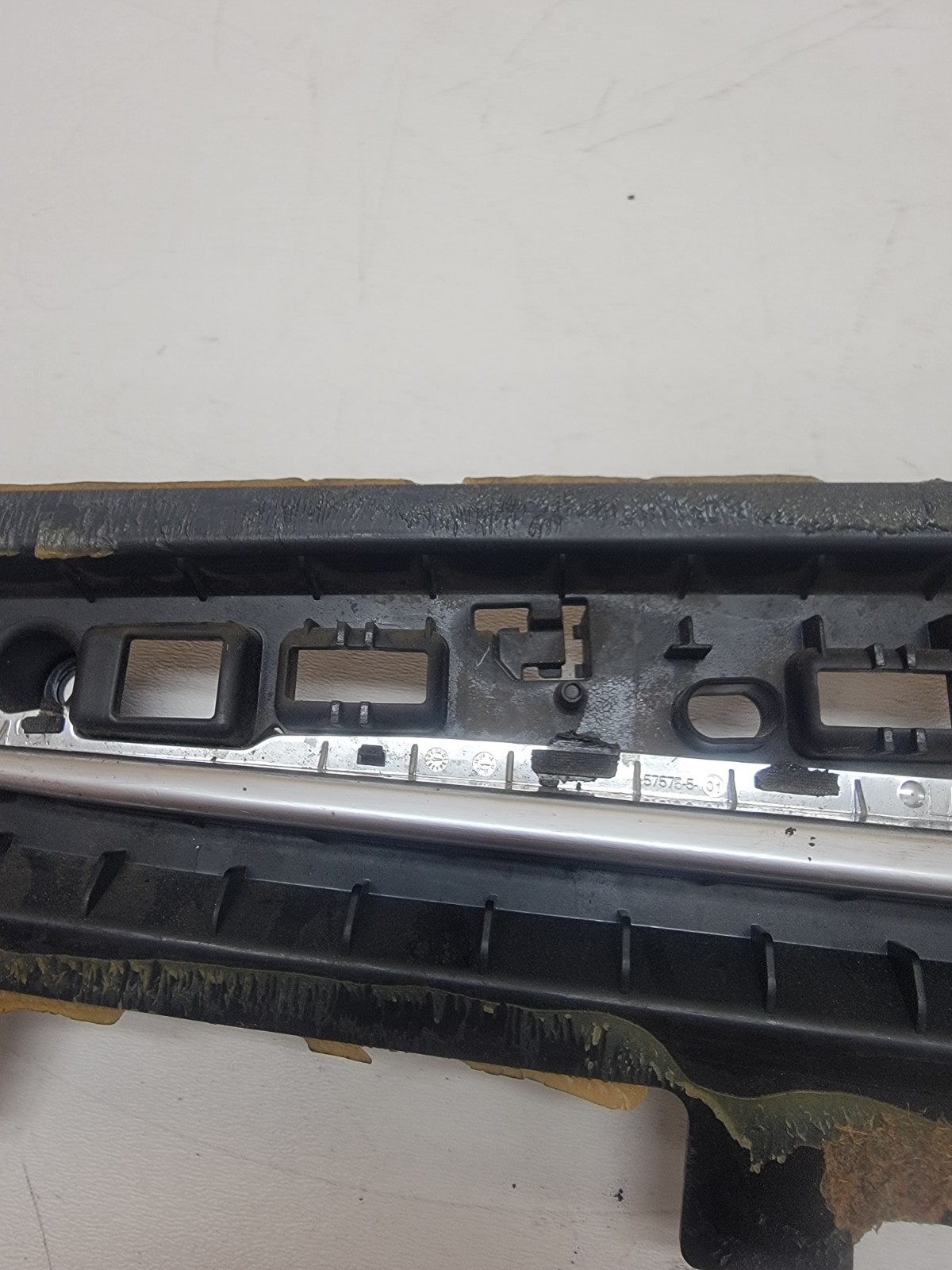 2014 - 2019 MASERATI GHIBLI FRONT LEFT DOOR INTERIOR HANDLE CHROME TRIM OEM
