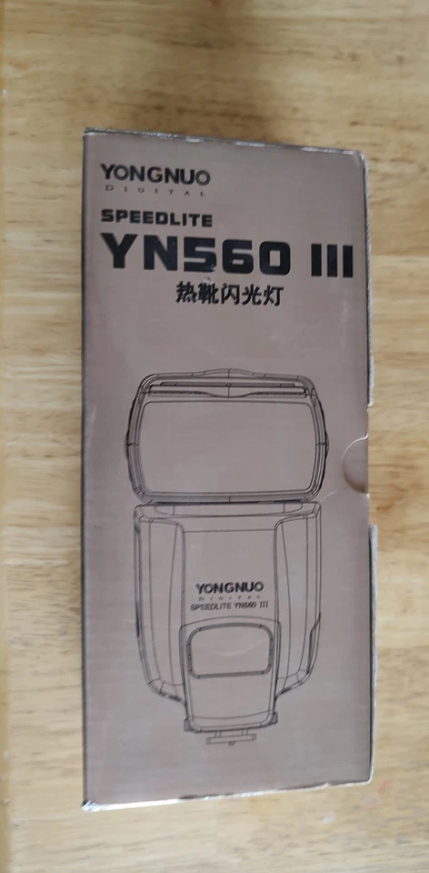 YONGNUO Speedlite YN-560-III Shoe Mount Flash for Canon - Image 2 of 2