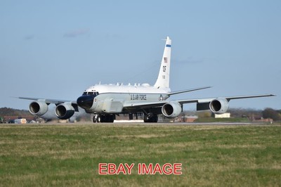 FOTO FLUGZEUG BOEING RC-135W NIETVERBINDUNG '62-130 / OF' (62-4130) C/N 18470 L /