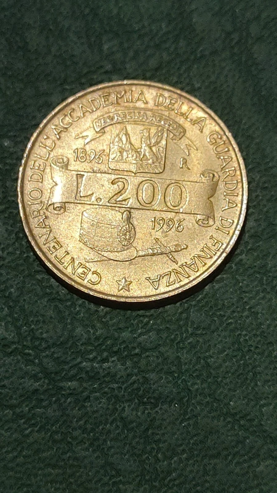 Foto 1 di 2