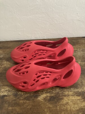Yeezy Foam Runner Vermillion Size 11 Red adidas Yeezy Foam Runner  main image 4