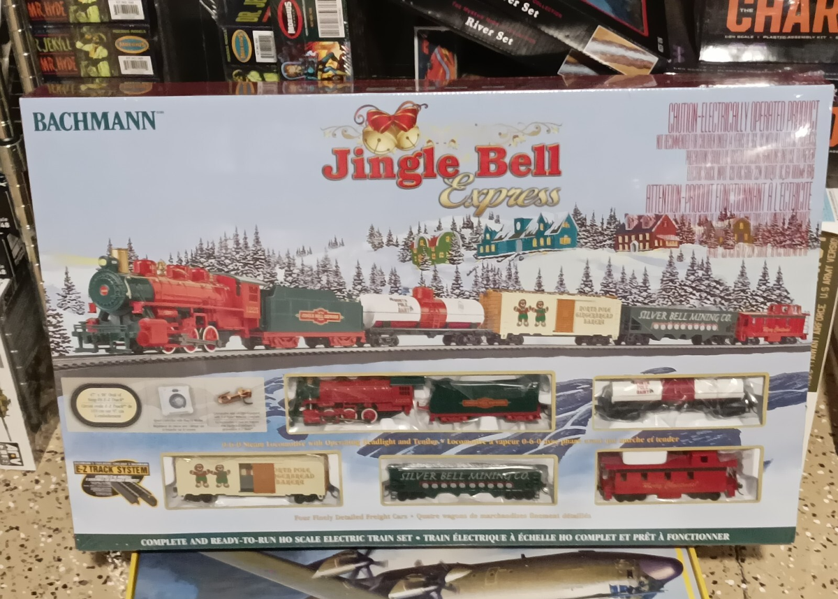BACHMANN TRAINS HO Jingle Bell Christmas Express Train Set BAC724
