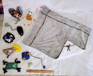 Deluxe KITTY CAT LOUNGER KNEADING BLANKET MAT 'E' ~tough! Sherpa Fleece  +8 TOYS