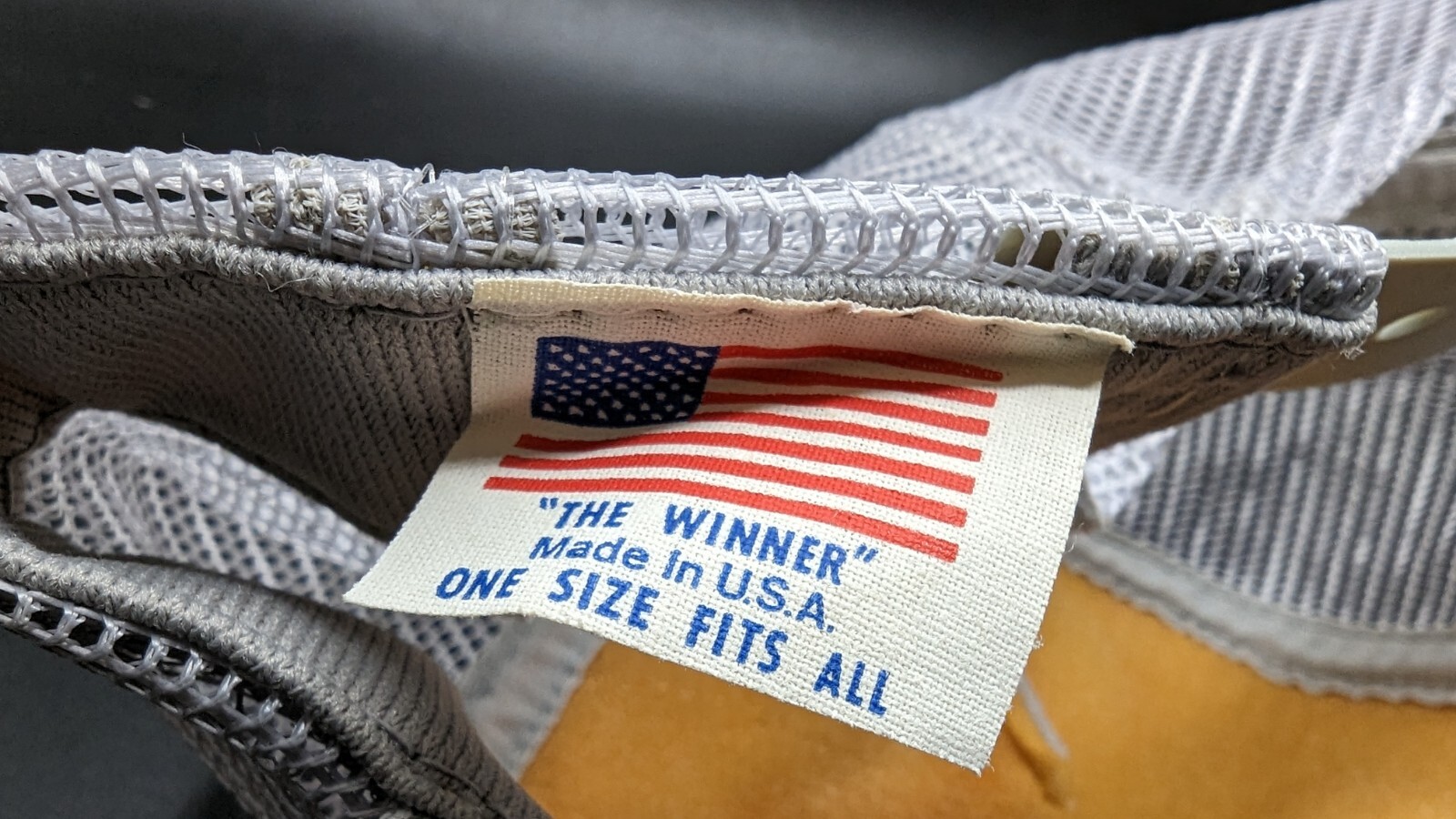 VTG Benchmark Computer Systems Snapback Mesh Tech… - image 7