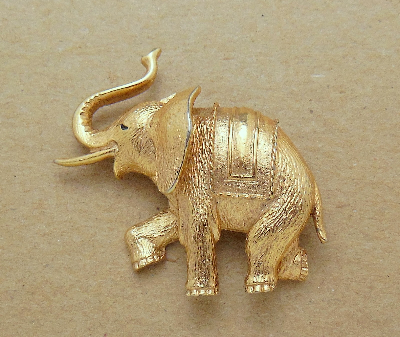 Vintage BOUCHER 8526P Textured Gold Tone Good Luck Trunk Up Elephant Brooch Pin