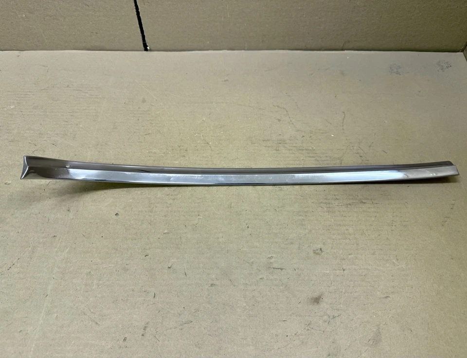 Ford Thunderbird 1961-1963 tablero superior moldura diestro Foto 2 de 4