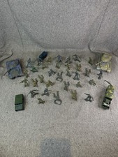 Lot Plastic Army Men Toy Soldiers Tanks Trucks Vehicles Military Figures