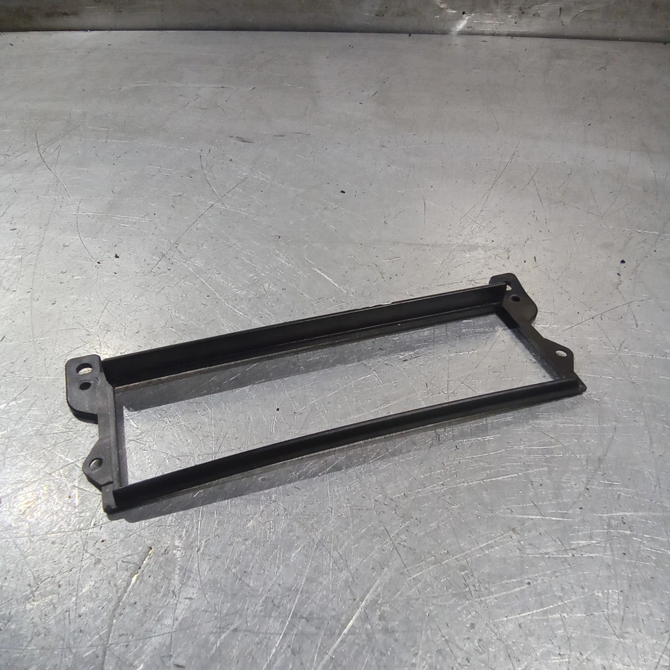 Se adapta a: Adaptador de radio unidad principal Din única BMW Mini R50/R52/R53 2000-2006 Foto 3 de 4