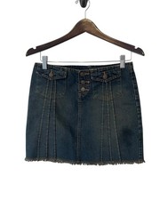 Women  s Vtg Squeeze Denim Mini Skirt Size 2 Y2K Low Rise Raw Hem Dark Wash